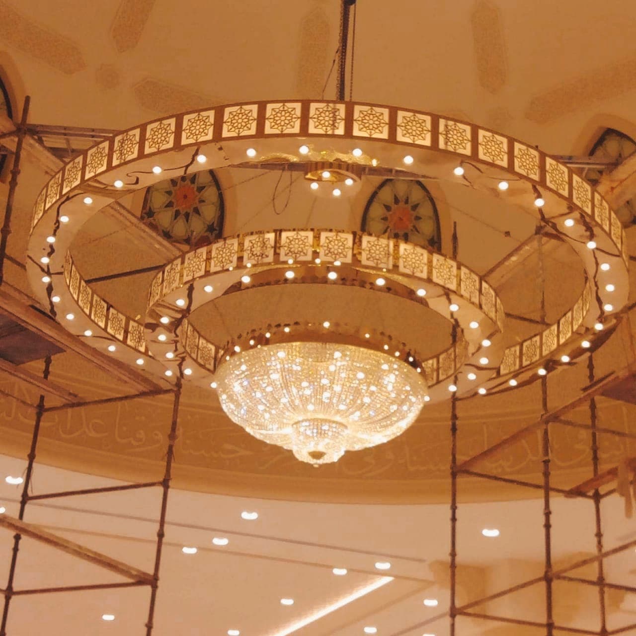 ثريا إسلامية ضخمة